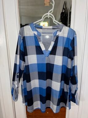 Women's Blue Plaid V-Neck Tunic Top